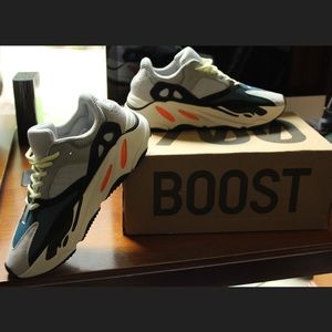 Yeezy 700 Wave Runner